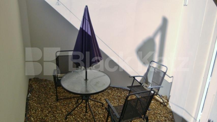 			LET, 1 Bedroom, 1 bath, 1 reception House			 Emu Road, Battersea